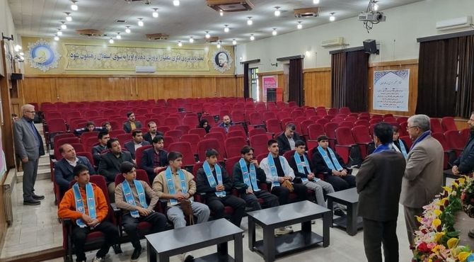 اعزام نخستین گروه دانش‌آموزی به حج عمره