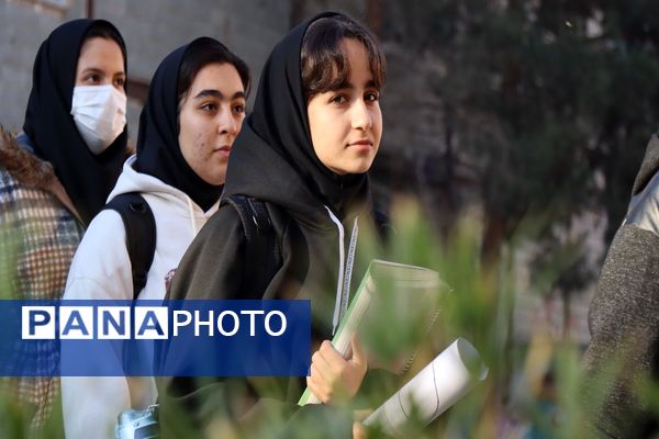 صبحگاه مدرسه شیخ مفید پاکدشت