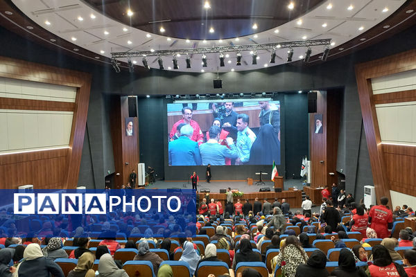 گردهمایی بزرگ داوطلبان آتش‌نشانی 