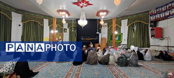 حضور ۷۲ دانش‌آموز دختر معتکف به نیت ۷۲ شهید کربلا در مسجد باب الحوائج شیروان