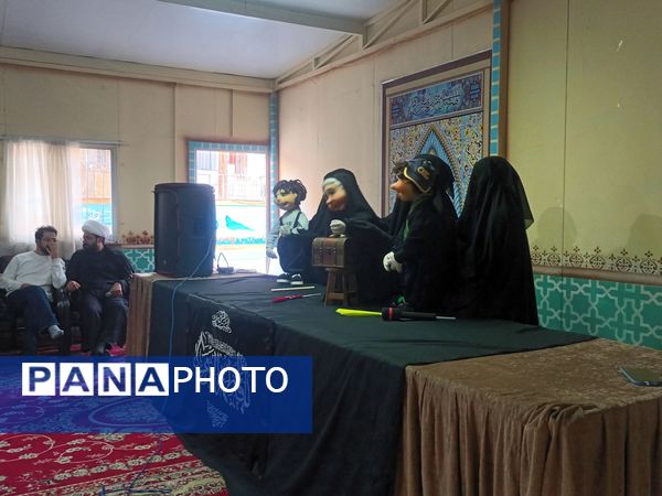 عطر فاطمی در فضای آموزش دبیرستان میرزا جعفر سروقد با برپایی ایستگاه صلواتی 