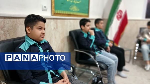 تقدیر از دانش‌آموزان دبستان سعادت بابت حضور فعال در نماز جمعه محمدشهر کرج