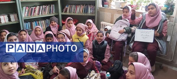 شیرینیِ دوستی اردوی دختران مهدیه در کارگاه شیرینی‌پزی کانون  امام خمینی(ره)