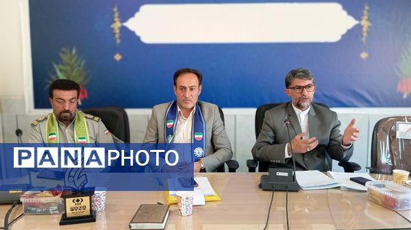نشست مسئولان سازمان دانش‌آموزی و معاونان پرورشی در سازمان دانش‌آموزی استان چهارمحال وبختیاری