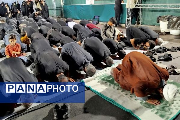 موکب‌های عزاداری در جای جای مشهد، جلوه‌ای از عشق و ماتم در شب سالروز شهادت امام رضا (ع)