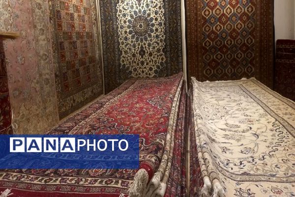 بازدید از بازار قدیمی فرش مشهد به‌مناسبت روز ملی فرش