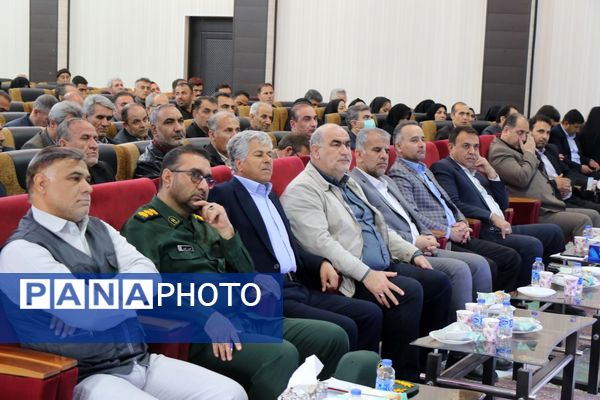 گردهمایی توجیهی - آموزشی ویژه مجریان پروژه‌های نهضت توسعه عدالت در ارومیه