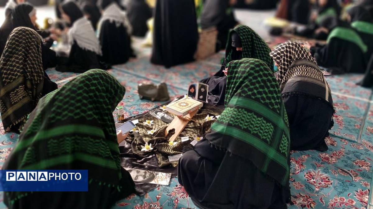 برگزاری اجتماع بزرگ حلقه صالحین در مصلی کرج 