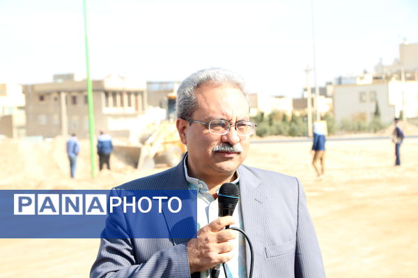 بازدید اصحاب رسانه از پروژه‌های شهرداری یزد در قالب «اتوبوس خبر»