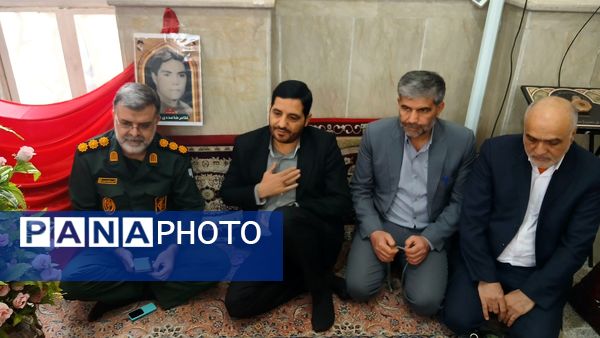 نخستین سالگرد تدفین شهید گمنام در مسجد ولیعصر(عج) نظرآباد