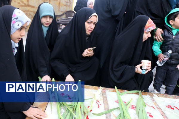 گلباران مزار شهدای گمنام قم در ایام الله دهه فجر