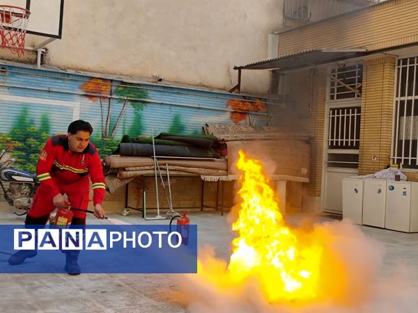 آتش‌نشان نماد عشق و جوانمردی