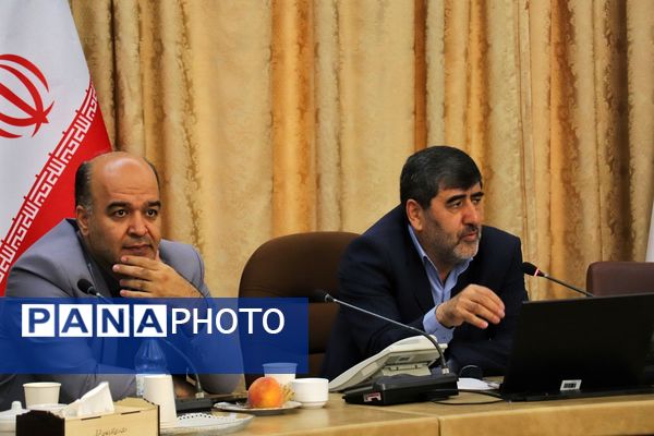 آیین رونمایی از پوستر گرامیداشت روز ملی صنعت و معدن