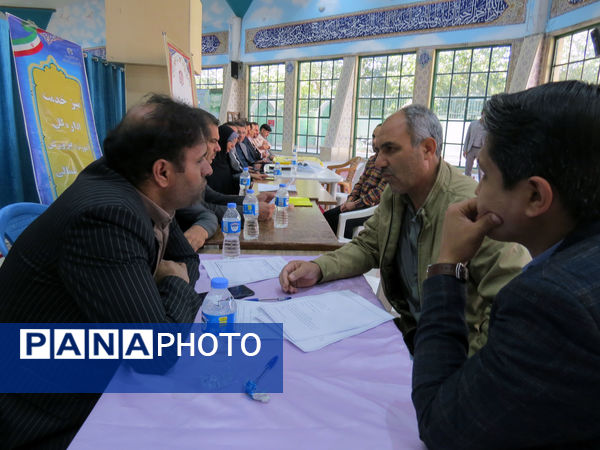 برپایی میز خدمت آموزش و پرورش خراسان شمالی