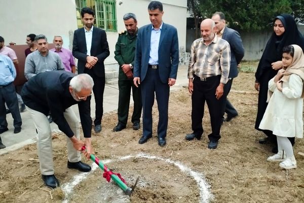 آیین کلنگ‌زنی دبستان ۱۲ کلاسه شهید ولی‌زاده سورک در شهرستان میاندورود 