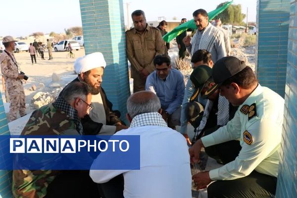 غبارروبی مقبره و مزار شهدای گمنام در شهرستان بندرخمیر