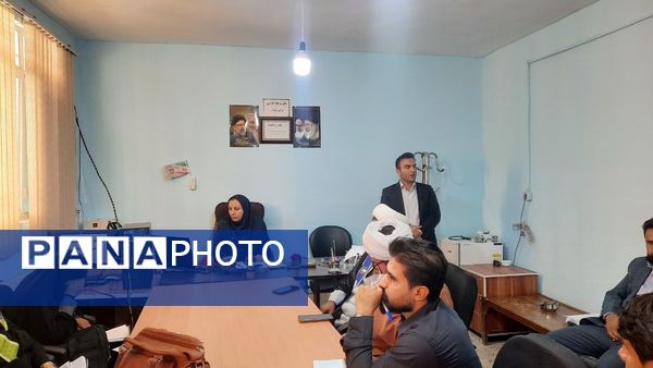 کارگاه توانمندسازی مربیان پرورشی در لوداب 