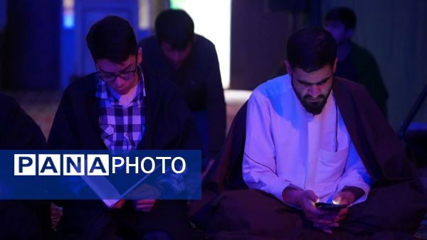 اعتکاف به رنگ خدا ۴؛ دانش‌آموزان یزدی به مهمانی خدا رفتند