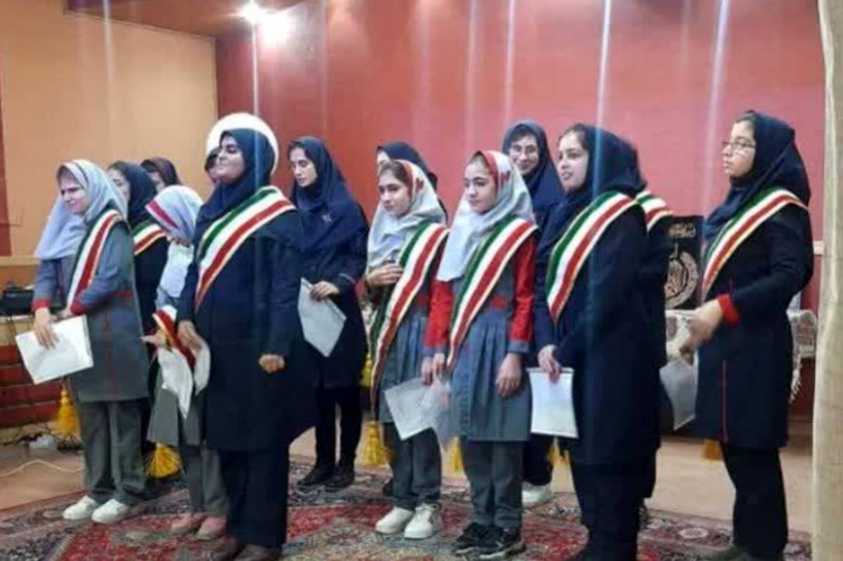 دانش‌آموزان سمپادی اصفهان در اقدامی خیرخواهانه ۶۰۰ میلیون ریال به جشن معلولین اختصاص دادند
