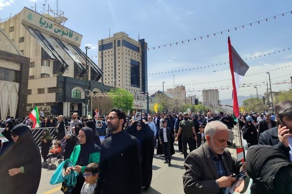 حماسه آفرینی مردم غیور مشهد در راهپیمایی روز جهانی قدس