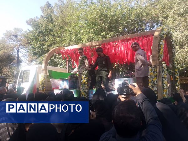 تشییع باشکوه پیکر شهدای مبارزه با اسرائیل در کاشان