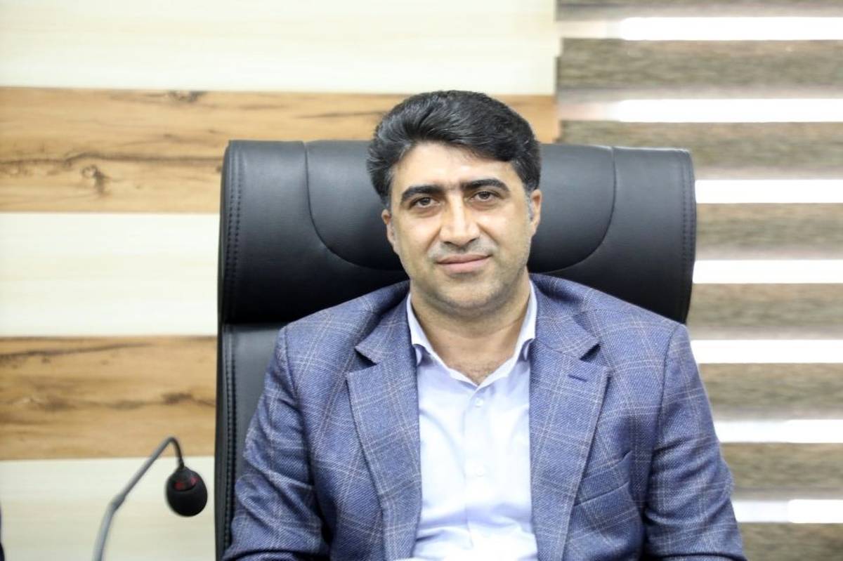 غبارروبی نمازخانههای مدارس هرمزگان در آستانه سال تحصیلی جدید آغاز شد