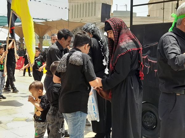 جلوه هایی از سوگواری سیدالشهدا در خیابان سوم خرداد قم