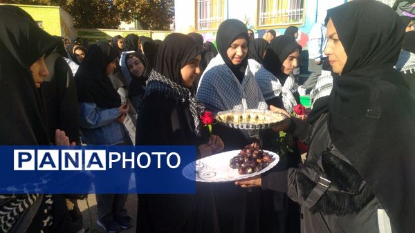 حضور پرمهابت شهید گمنام به مدرسه حضرت زینب صدرا و گرامیداشت مراسم پرچم‌گردانی امام حسین(ع) در هشتگرد