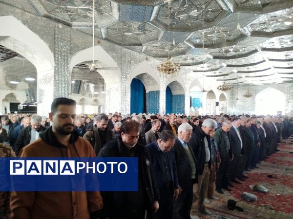 نماز جمعه شهرستان کاشمر با حضور پر رنگ مردم ترشیز کهن برگزار شد 