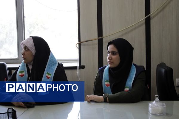نشست صمیمی دانش‌آموزان خبرنگار پانا با مدیرکل آموزش و پرورش کهگیلویه و بویراحمد 