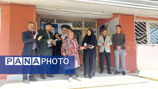 نواخته شدن زنگ سپاس معلم در دبیرستان زینبیه بلده