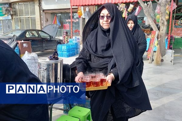 برپایی ایستگاه صلواتی به مناسبت سالگرد شهادت سردار سلیمانی در آشخانه