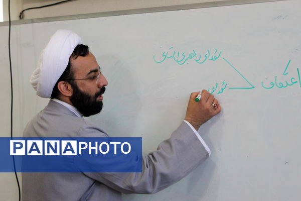 نشست مدیران اعتکاف دانش‌آموزی یزد