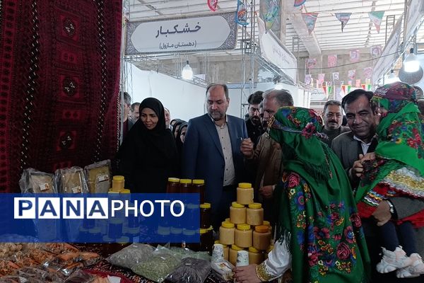 نمایشگاه دستاوردها و توانمندی بانوان روستایی در روستای بشرآباد