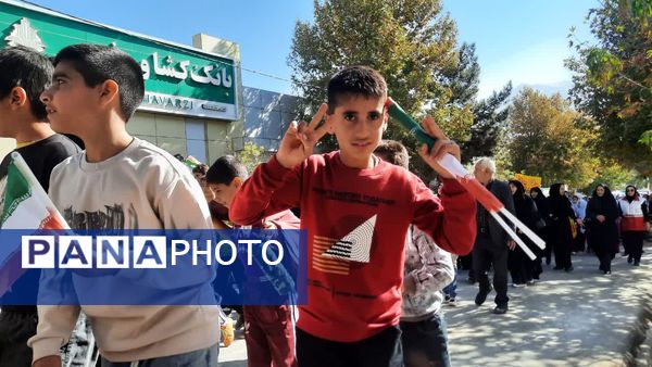 گرامیداشت یوم‌الله ۱۳ آبان در شهر سی‌سخت با حضور پرشور مردم 