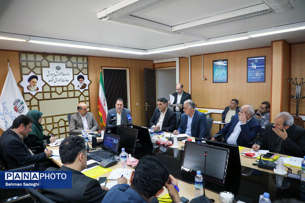 اولین جلسه دبیرخانه اجرایی الگوی مدرسه تراز سند تحول بنیادین