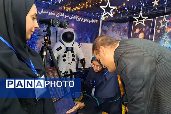 غرفه پژوهش سرای زکریای رازی، جذاب ترین غرفه نمایشگاه دستاوردهای پژوهشی دانش آموزان شهرستانهای تهران 