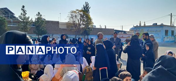 ایستگاه سبز طبیعت در مدرسه شهید رزمی خلیل آباد