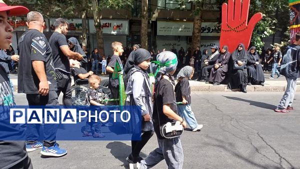  مراسم باشکوه ظهر عاشورا در امامزاده حسن کرج