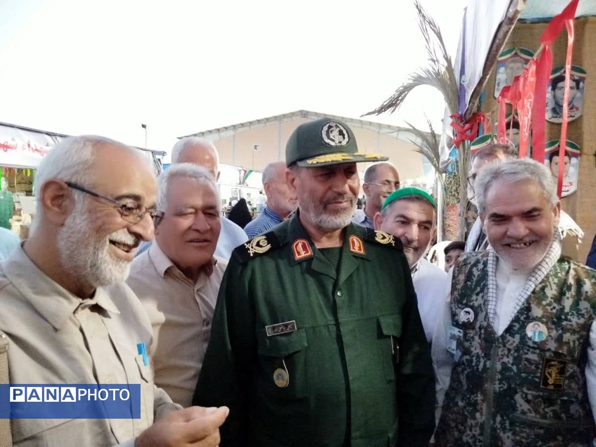 بازدید مدیرکل بنیاد حفظ آثار و نشر ارزش های دفاع مقدس خراسان رضوی از نمایشگاه کنگره ملی شهید مدرس (ره)