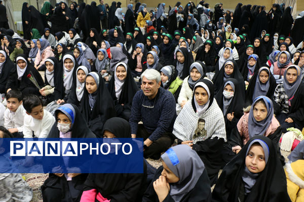 جشن دانش‌آموزی سالروز تولد شهید مهدی هندویان