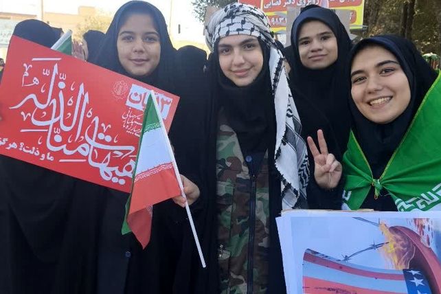 تجلی صدای دانش‌آموزان دبیرستان فاطمیه اندیشه زارچ