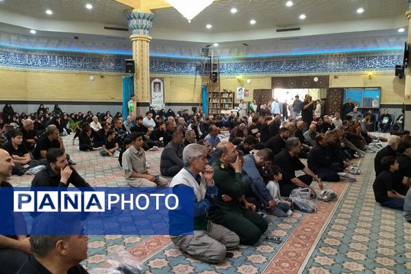 مراسم تشییع پیکر پاک شهید اکبر عنایتی در گلزار شهدای ملارد