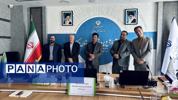 تقدیر از عوامل اجرایی جشنواره ملی طراحی و دوخت لباس دانش‌آموزی با حضور انجمن اولیا‌ و مربیان استان مرکزی
