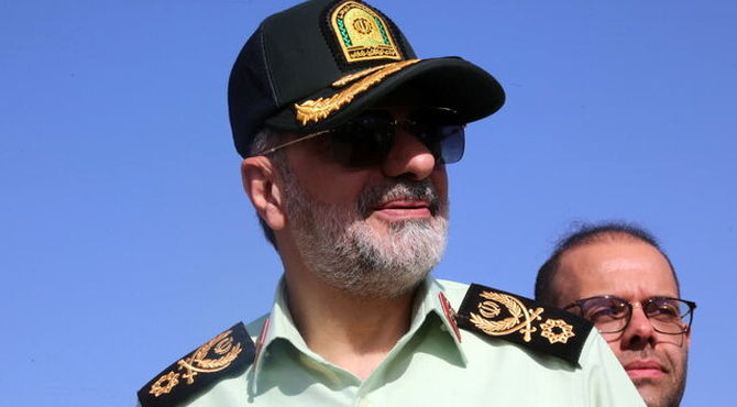 قاطعانه با اخلالگران اقتصادی و شوتی‌ها برخورد می‌کنیم