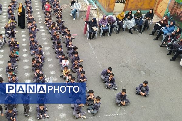 گرامیداشت هفته معلم در مدارس پیشوا