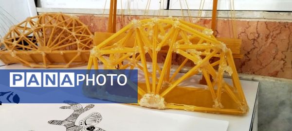 نمایشگاه  دستاوردهای علمی و تحقیقاتی دانش‌آموزان کلات