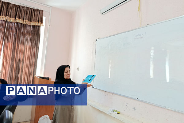 برگزاری کارگاه آموزشی ویژه مربیان پیشتاز ناحیه ۴ شیراز 