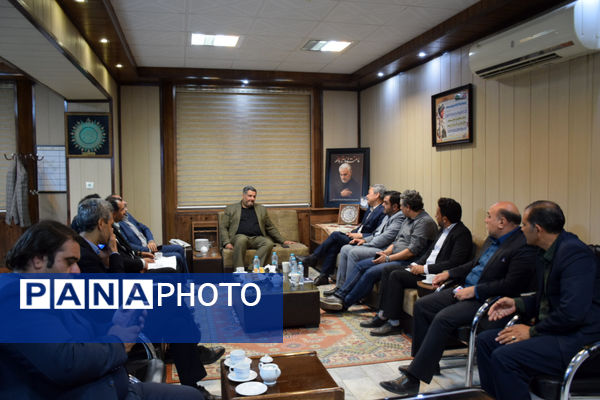 نشست جمع‌بندی طرح نهضت ملی مدرسه‌سازی در تربت‌حیدریه 