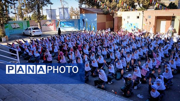 شور میهنی در صف دانش‌آموزان نظرآباد